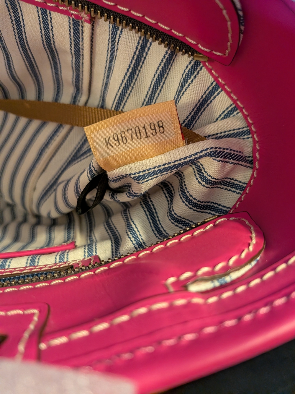 NWT! Dooney & Bourke Vachetta Beacon Zip Top Tote & Wallet Set in MAGENTA - Picture 12 of 16